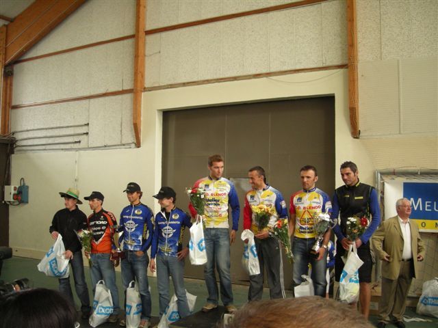 gal/Saison VTT 2008/Les_Chardons_2008/Podium_Entreprises.JPG